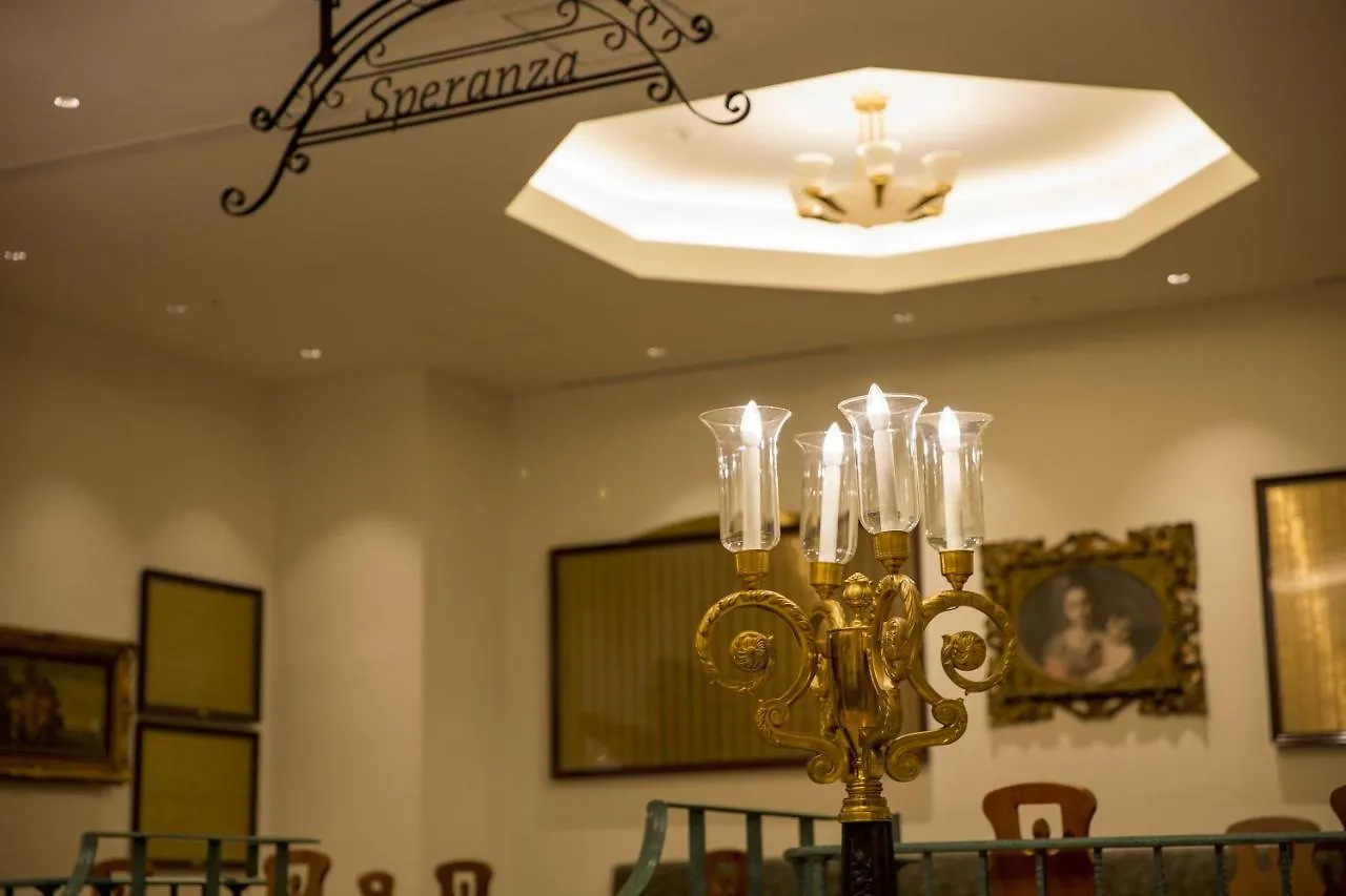 ****  Hotel Monterey Кобе Япония